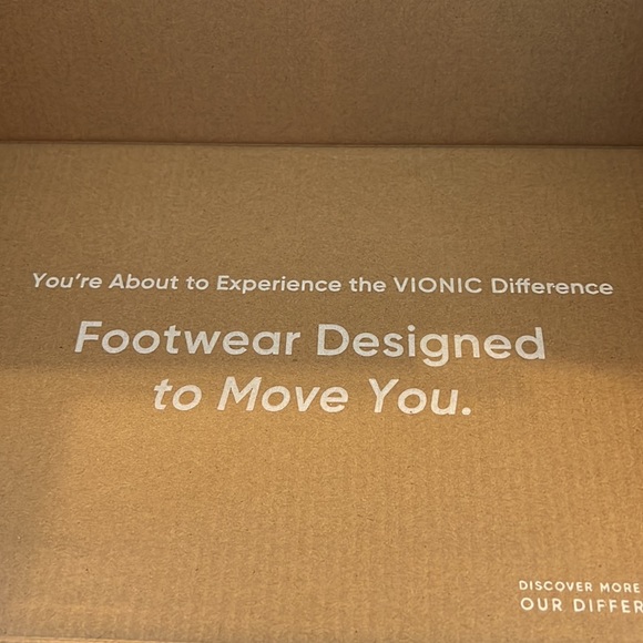 Vionic comfort brand black mules- worn once! Super stylish! - Picture 11 of 11